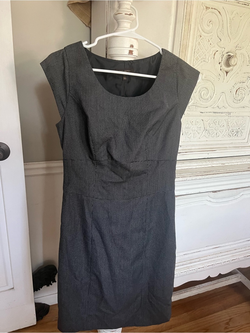 The Limited Charcoal Gray Cap-Sleeve Sheath Dress